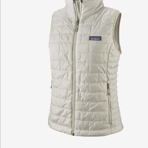 Patagonia women’s nano puff vest XS